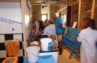 Nee, we organiseren geen educatieve wisselexposities meer. En in 2017 deden we het toch! Een samenwerking met Hoogheemraadschap Hollands Noorderkwartier gaf ons de mogelijkheid om een waterproject mét de wisseltentoonstelling ‘Waterdicht’ voor basisscholen te organiseren. Het nieuwe bos atelier werd tijdelijk weer expositieruimte!